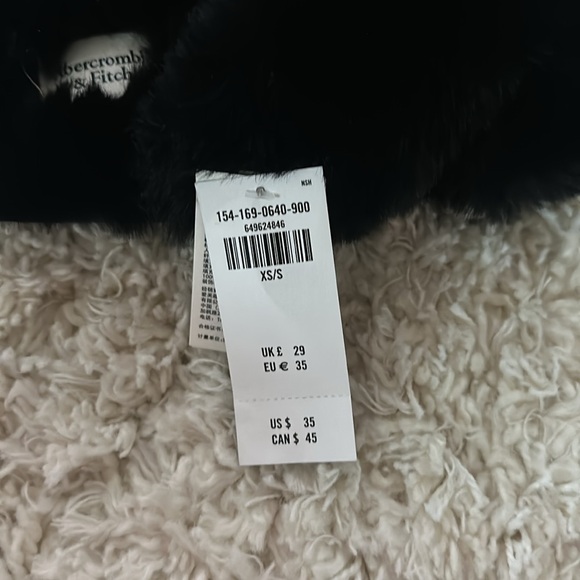 Abercrombie Slippers - Picture 2 of 5